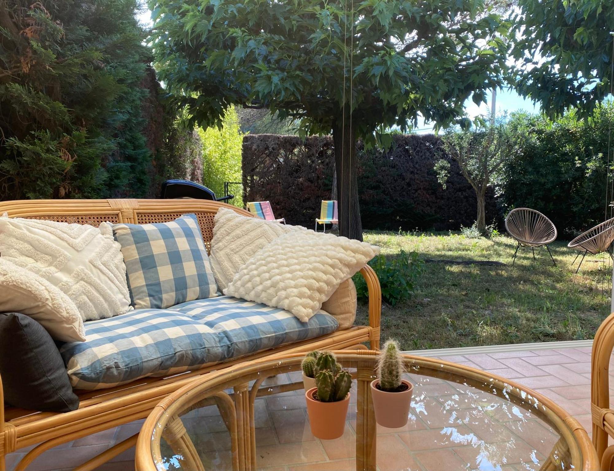 Inspiration Maison Entiere Avec Jardin แปร์นส์-เลส์-ฟงแตนส์ ภายนอก รูปภาพ